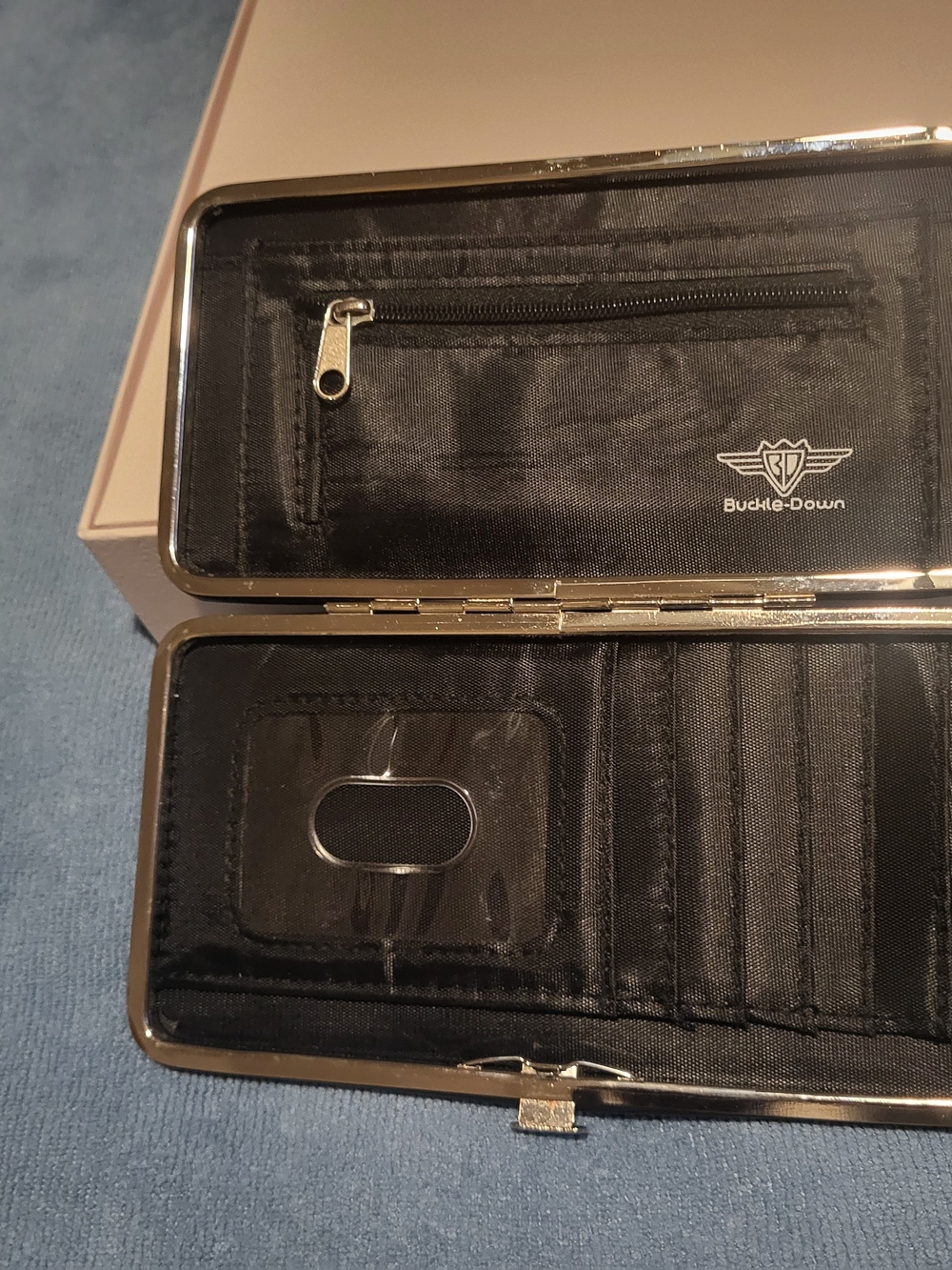 Wallet - Picture 3 of 4